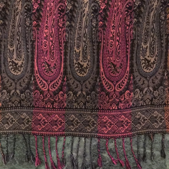 Large Reversible Scarf - Picture 1 of 5